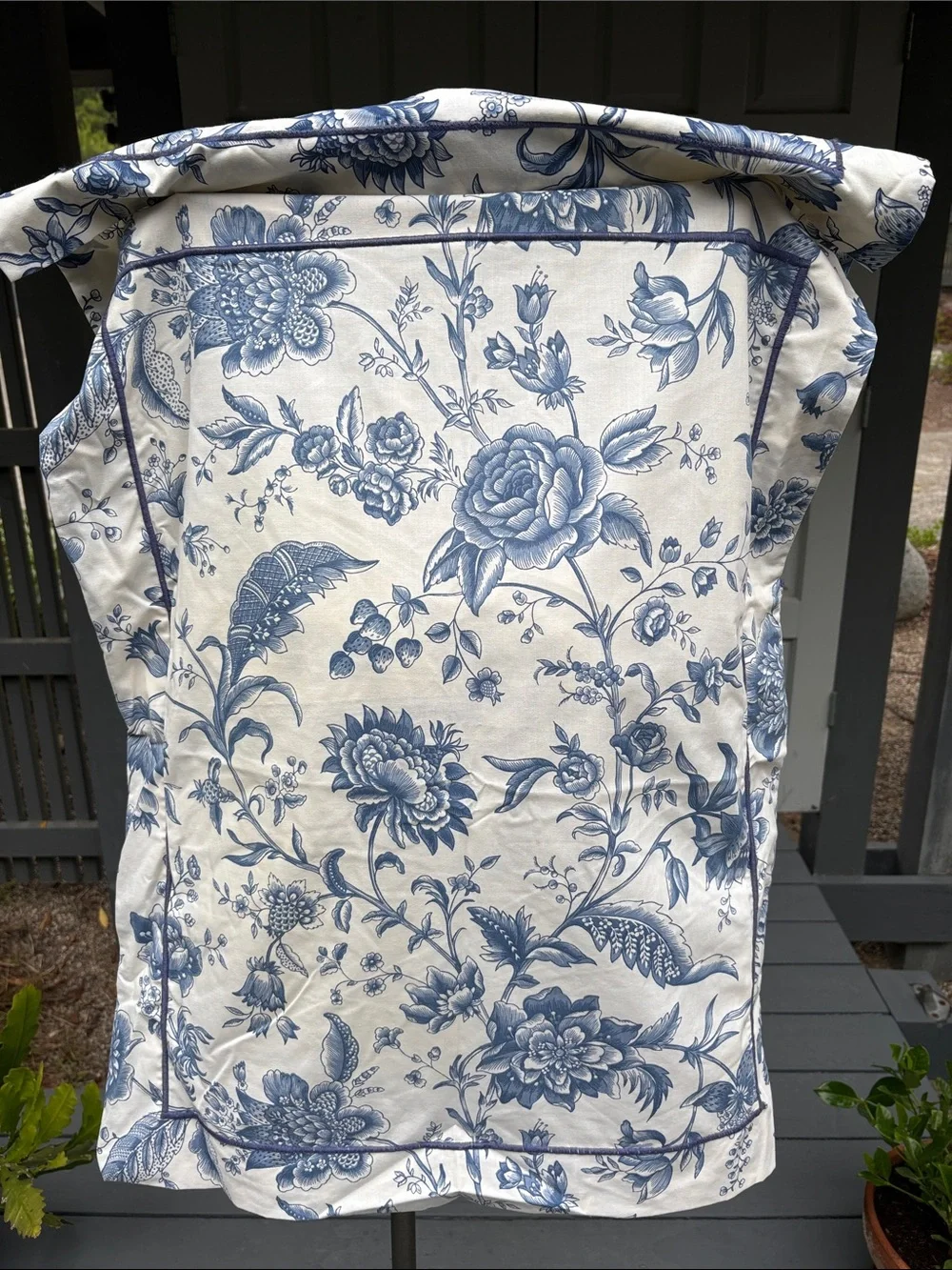 Waverly Blue and Cream Floral Toile Set of 2 Pillow Shams